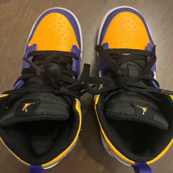 Toddler Air Jordans - Picture 11 of 12